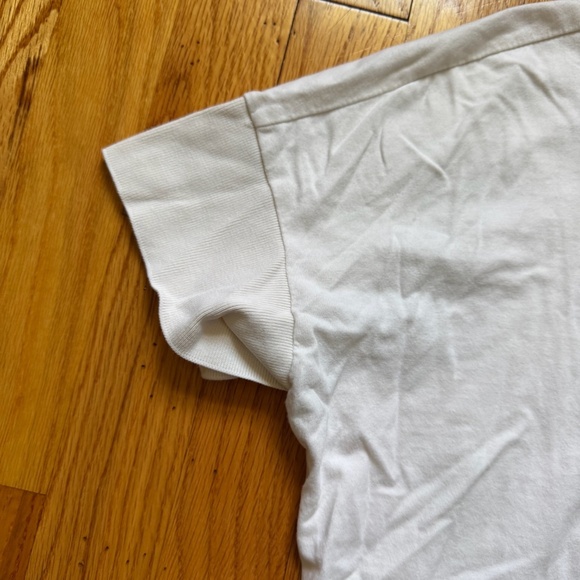 White "peace" Anthropologie short sleeve top with detailing women's medium - Picture 2 of 4